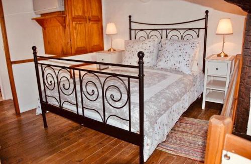 Old Town Apartment | Charming duplex in the heart of the village - Charmant duplex au coeur du village -