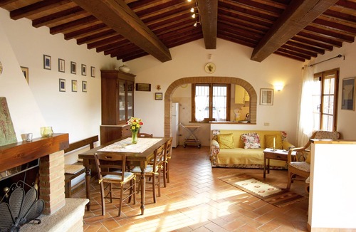 Montescudaio House | charming house for 4 persons with wifi, dishwasher and washing maschine