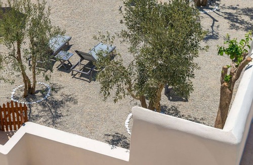 Pyrgos Villa | Charming Santorini Villa | 1 Bedroom Suite | Villa Dragneel | Spacious Terrace.
