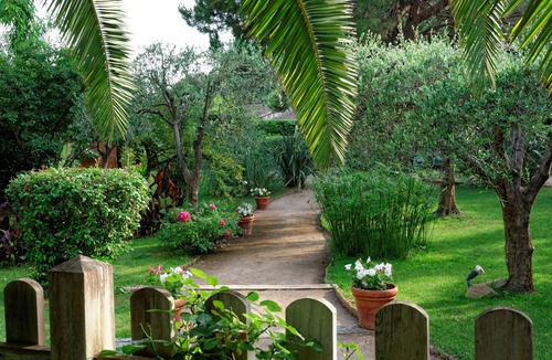 Sainte-Maxime House | charming, secluded apartment, secluded terrace above the pool