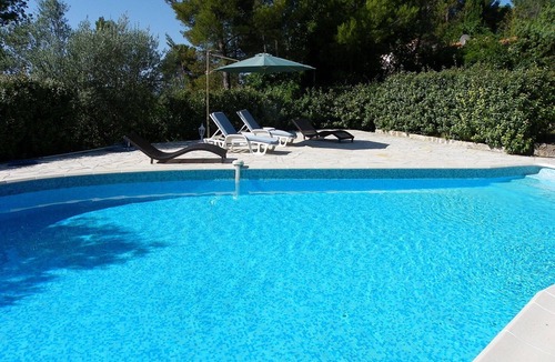 Fayence House | Charming stone villa with pool facing south on large plot