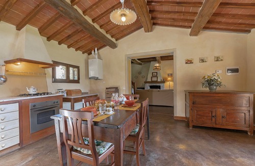 Buonconvento House | Charming Two Level Hay-Loft Next to Montalcino
