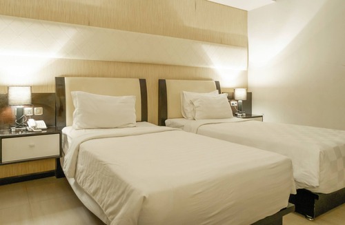 Denpasar Barat Hotel | Chic City Hotel Denpasar (20 min to beach - Central BALI)