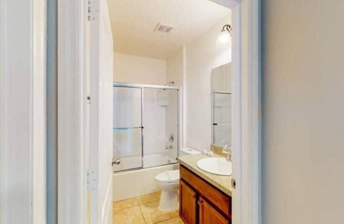 Thousand Oaks House | Cinderella's Get-A-Way