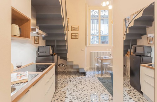 Como City Centre Apartment | Cinque Giornate 70 Suites by Rent all Como