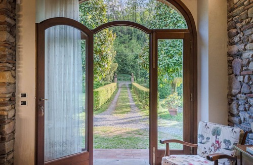 Pieve di Compito Villa | Citrus Charm Farmhouse, a Country Villa with Pool on the hills of Lucca