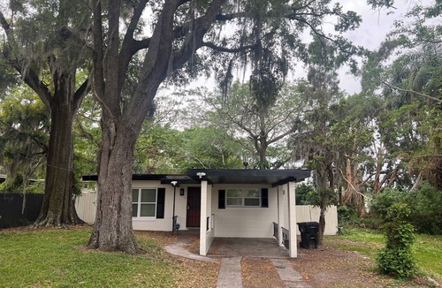 Southwest Orlando House | City and Stadium Sanctuary Vibes