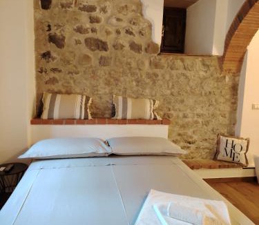 Pescia Apartment | Claudia's Home La Suite