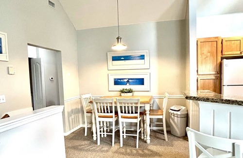 Kissimmee Condo | Clean, Comfortable, Family Friendly Condo, EXCELLENT Location! Mins to DISNEY!