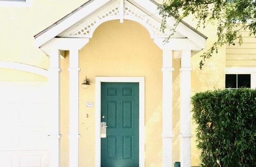 Kissimmee Condo | Clean, Comfortable, Family Friendly Condo, EXCELLENT Location! Mins to DISNEY!
