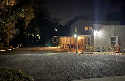 Sanford House | Clean residence with a modern touch close to Sanford Downtown