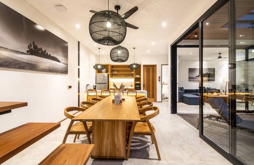 Munggu Villa | Coastal Gem: 5BR New Villa, 200m to Canggu Beach
