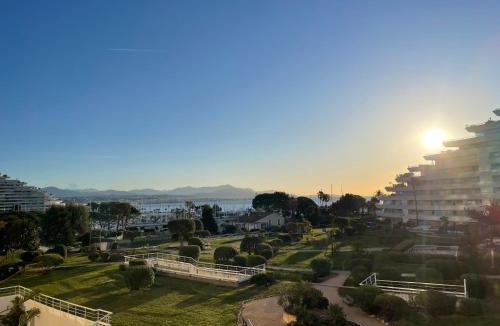 Villeneuve Loubet Beach Apartment | Cocon bohème