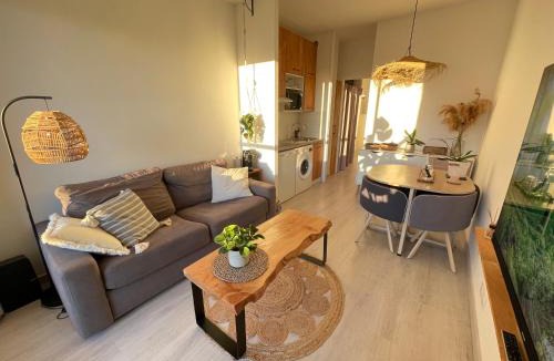 Villeneuve Loubet Beach Apartment | Cocon bohème