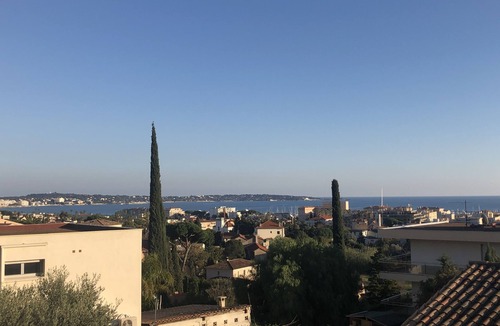 Golfe Juan House | Cocooning house - sea view - 4km from CANNES - 6 travellers
