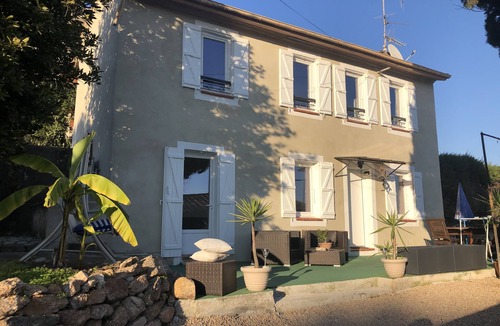 Golfe Juan House | Cocooning house - sea view - 4km from CANNES - 6 travellers