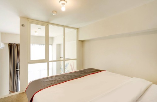 Waru Hotel | Collection O 30 Amega Crown Sub