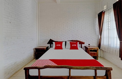 Bandung Hotel | Collection O 90617 Rumah Oma Opa Syariah