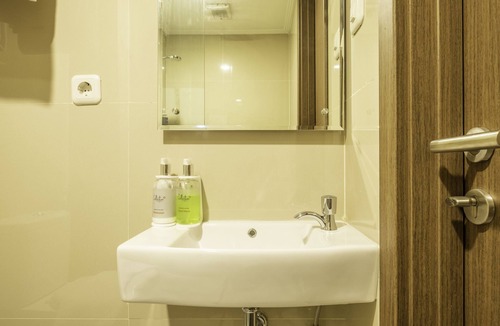 Astana Anyar Hotel | Collection O Hotel Pasar Baru Heritage
