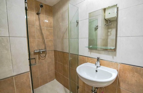 Bekasi Hotel | Collection O metroploitian park Serviced Apartmen