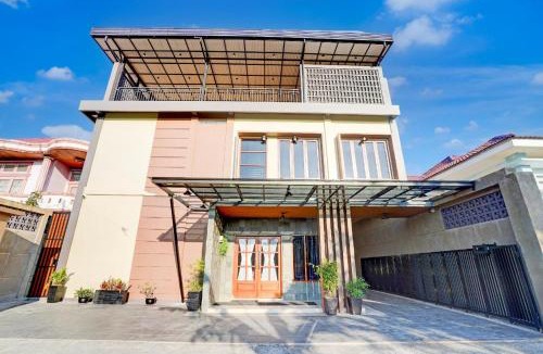 Padang Hotel | Collection O Padang City Center Near Transmart Padang Formerly De Orchids