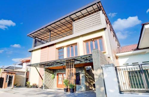 Padang Hotel | Collection O Padang City Center Near Transmart Padang Formerly De Orchids