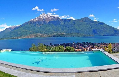 Vercana House | Collinetta Orchidea Bungalow Holiday Apartment with Pool