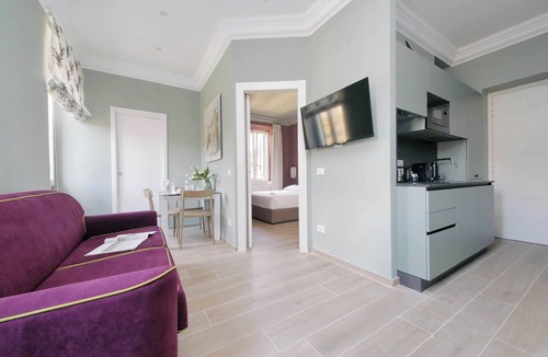 Monti Apartment | Colosseo Gardens - C13