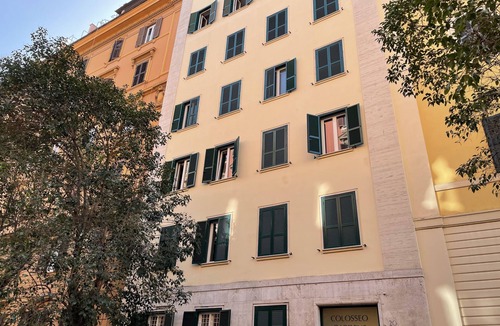 Monti Apartment | Colosseo Gardens - C3