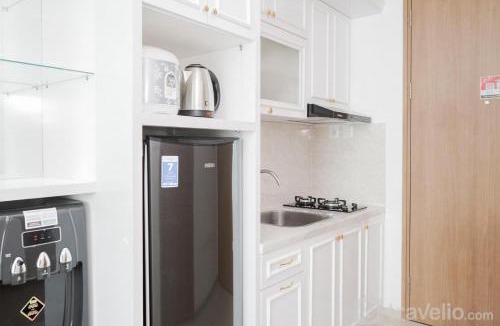 Cikokol Apartment | Comfort and Modern Studio at Tree Park Cikokol Apartment By Travelio
