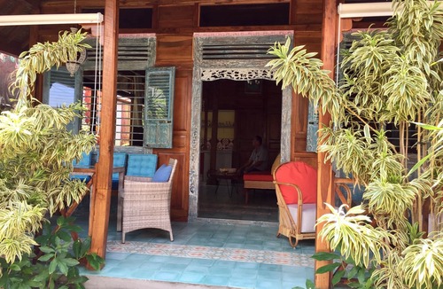 Sanur Kauh House | comfortable, artfully designed, traditional villa, big pool, beautiful garden