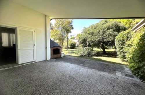 Bibione Pineda Villa | Comfortable villa with a big private garden
