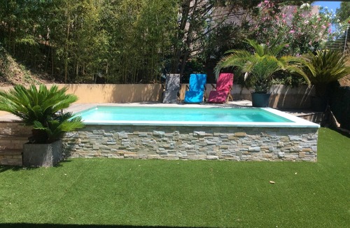 Frejus House | Comfortable villa in residential area 5 minutes from the beach