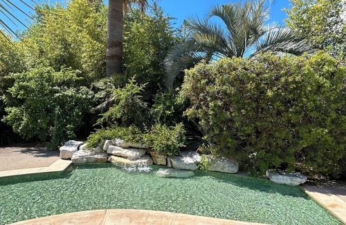 Carros Villa | Comfortable villa with private landscaped garden, swimming pool