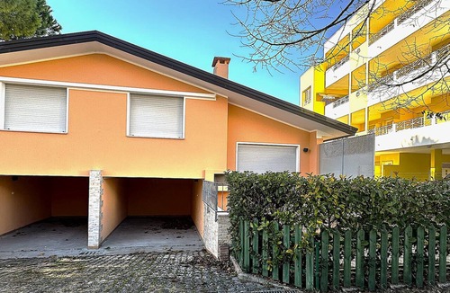 Bibione Villa | Comfy villa in central location