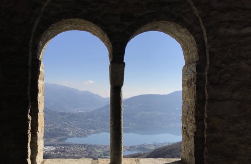 Capiago Intimiano Apartment | COMO - VILLA GABRIELLA - SUNRISE
