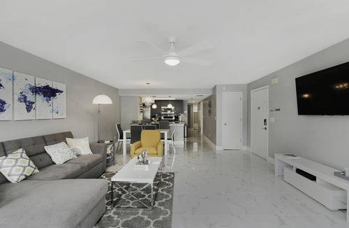 Royal Palm Bay Villa | Completely Renovated 3/2 Close to Disney parks