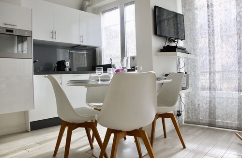 Nice City Centre Apartment | CONTEMPORARY APARTMENT NICE HYPER CENTER 2 MINUTES BEACHES