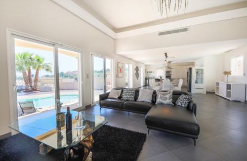 Saint Pierre de Feric Villa | CORNICHE D'ARGENT - Nice