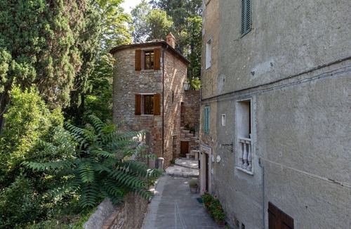 Serre di Rapolano Apartment | Cosy apartment for 2 guests with WIFI, A/C, TV and panoramic view