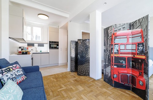 Gambetta Apartment | Cosy Rooftop, Nice, France