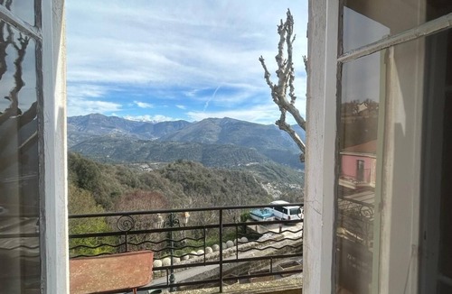 Berre-des-Alpes House | COTE D'AZUR, detached house with large garden in typical village