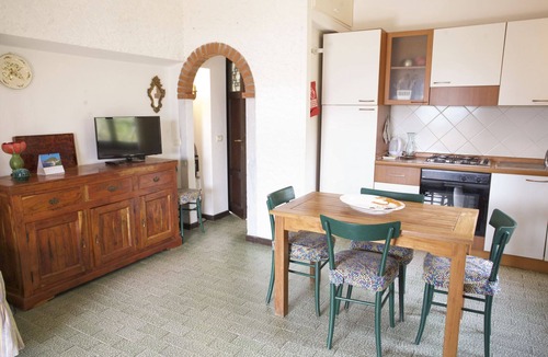 Scaglieri Apartment | Cottage Il Prado on the beach of Forno