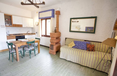 Scaglieri Apartment | Cottage Il Prado on the beach of Forno