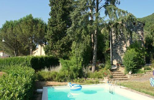 Santa Maria del Giudice House | Cottage in Lucca with Pool & Countryside Charm