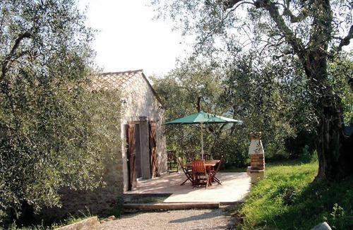Berre-des-Alpes House | Cottage 'Les Lys' with Mountain View, Wi-Fi and Air Conditioning
