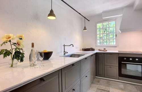 Tourrettes-sur-Loup Cottage | Cottage with breathtaking sea view, private pool and walking distance to village