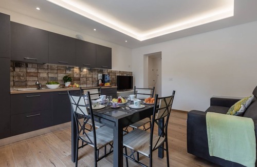 Cascina Apartment | Countryside Apt with Swimming Pool and Parking