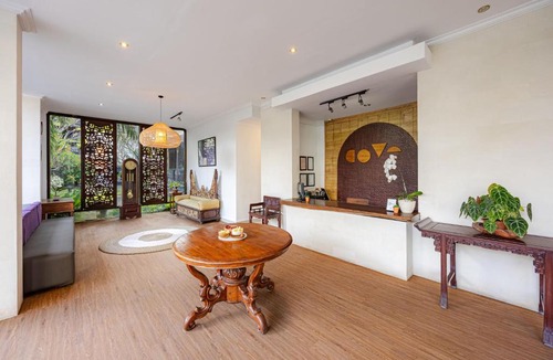 Denpasar Timur Hotel | Cove Puri Maharani