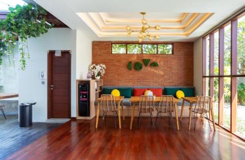 Renon Hotel | Cove Ransha Stay